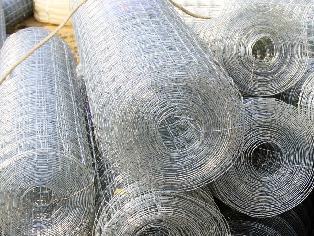 Сетка кладочная 50x50x1.6 мм, сварная, оцинкованная, в рулонах, размеры сетки: 1.8x50 м, вес 1 кв. м. 0.63 кг, цена за м2